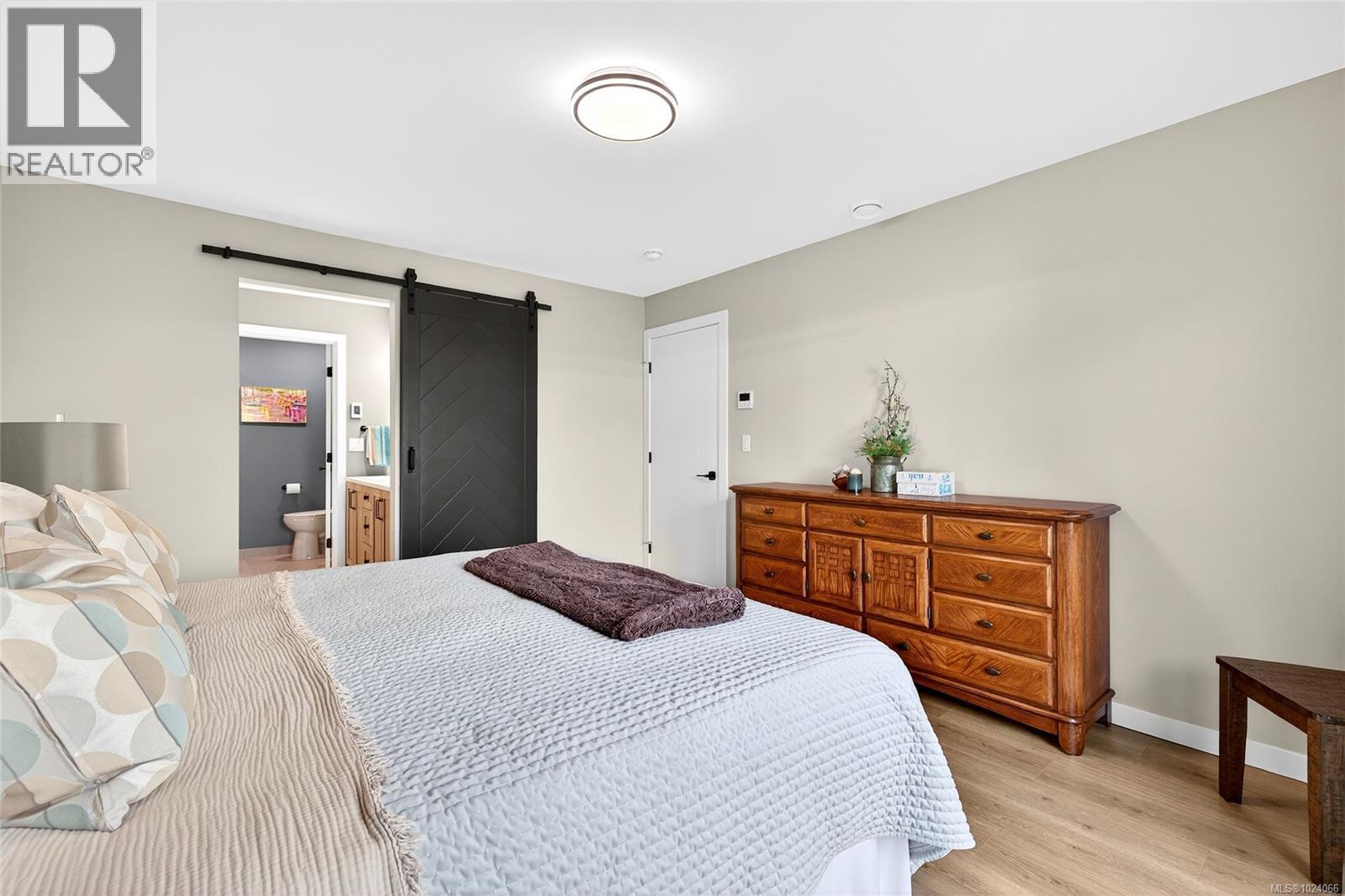 13 295 Lower Ganges Road, Salt Spring