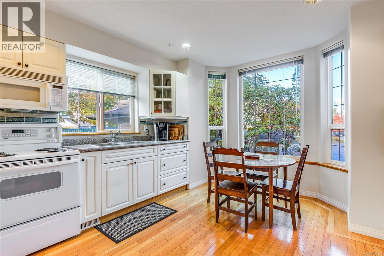 17 391 Erickson Rd, Campbell River