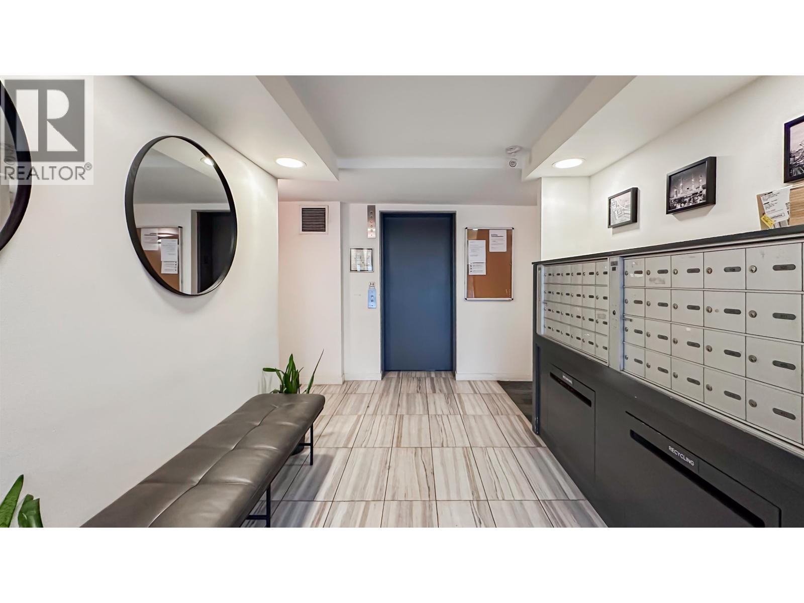 2211 WALL STREET, Vancouver