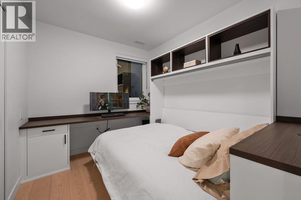 223 650 E 2ND STREET, North Vancouver