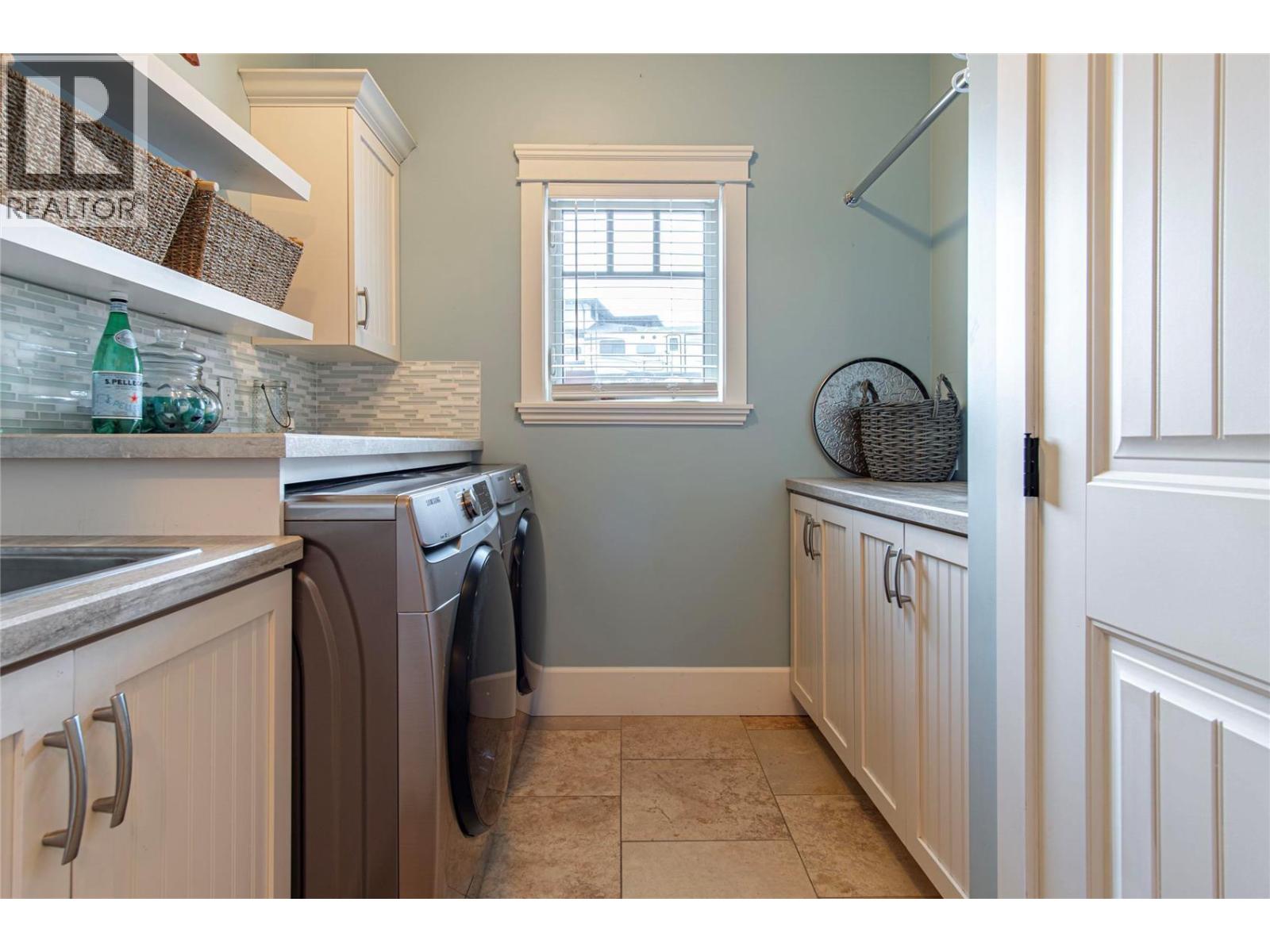 8784 Cortland Place, Coldstream