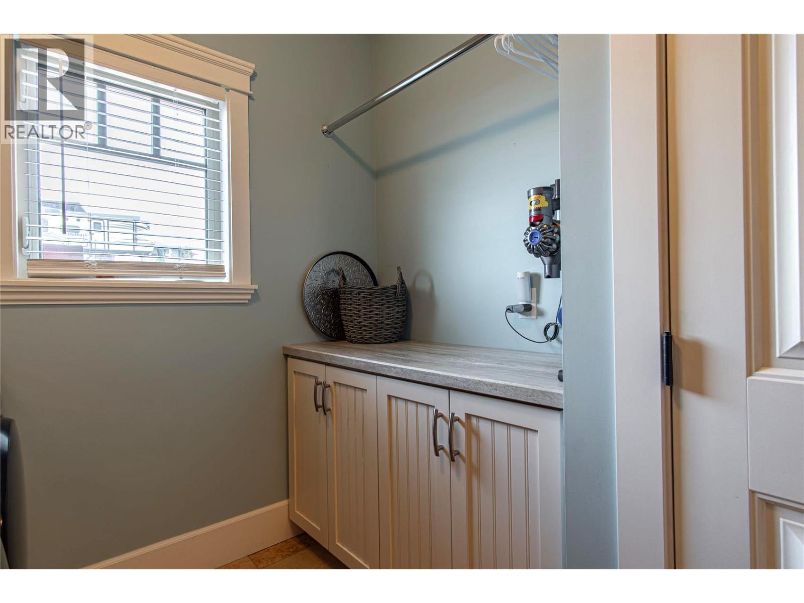 8784 Cortland Place, Coldstream