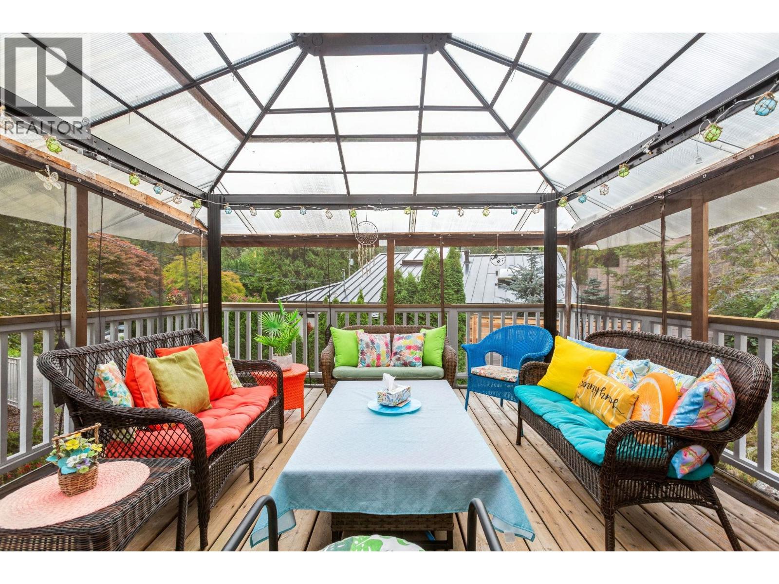 5607 EAGLE HARBOUR ROAD, West Vancouver