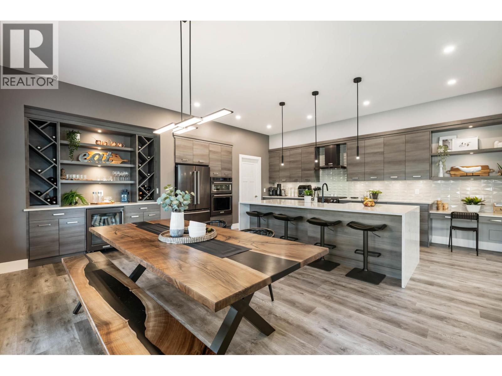 814 LEVIS STREET, Coquitlam