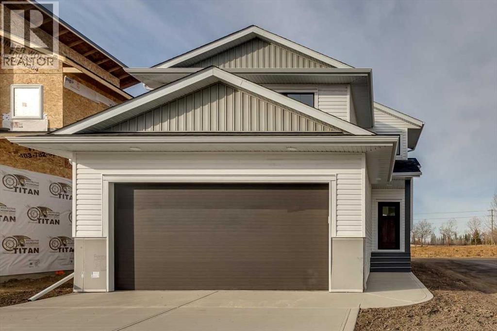 Single Family House Bi-level for Sale in  Emmett Crescent Evergreen Red Deer 