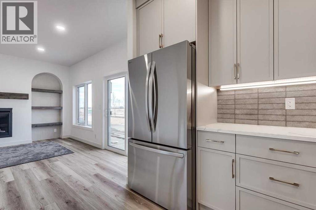 Single Family House Bi-level for Sale in  Emmett Crescent Evergreen Red Deer 