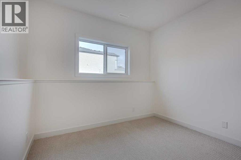 Single Family House Bi-level for Sale in  Emmett Crescent Evergreen Red Deer 