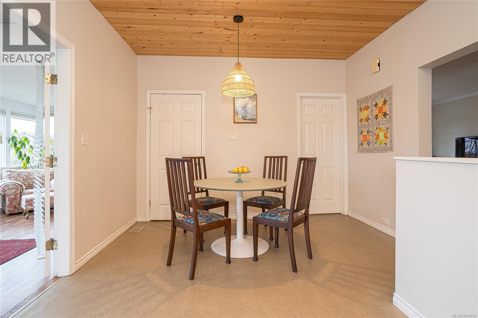 249 Victoria Rd, Nanaimo