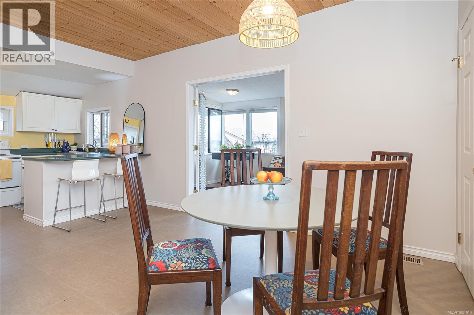 249 Victoria Rd, Nanaimo