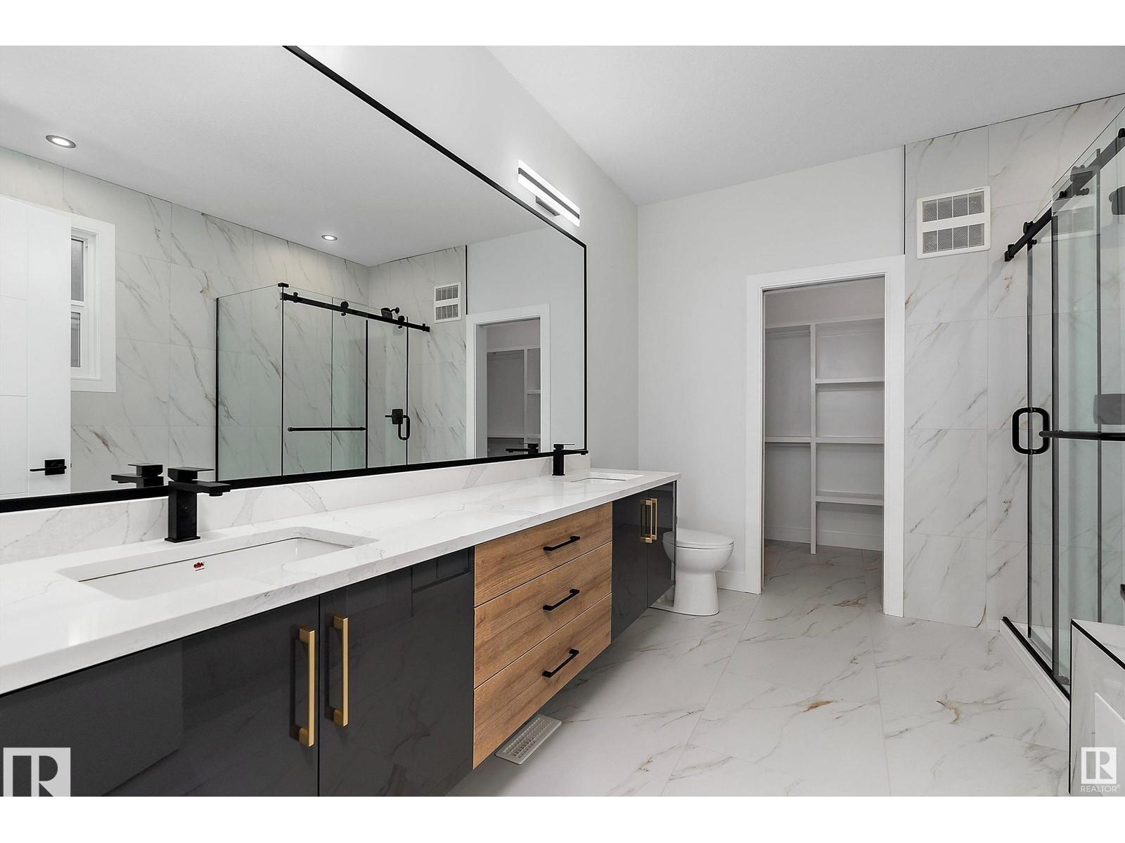 138 SOUTH RAVINES DR, Devon