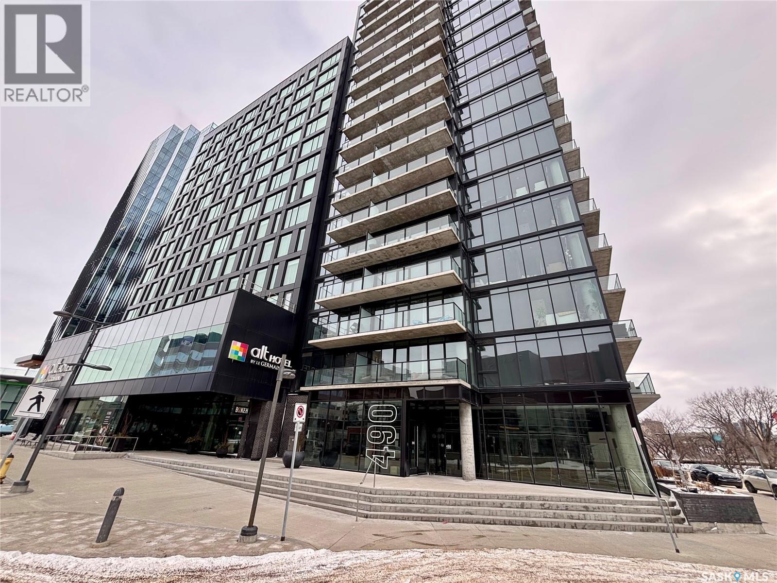 #804 490 2ND AVENUE S - Image 2