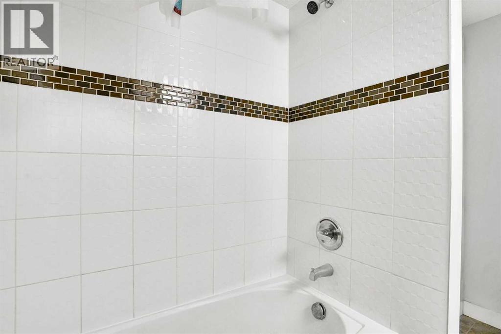 Single Family House for Sale in   Saddlestone Way NE Saddle Ridge Calgary 