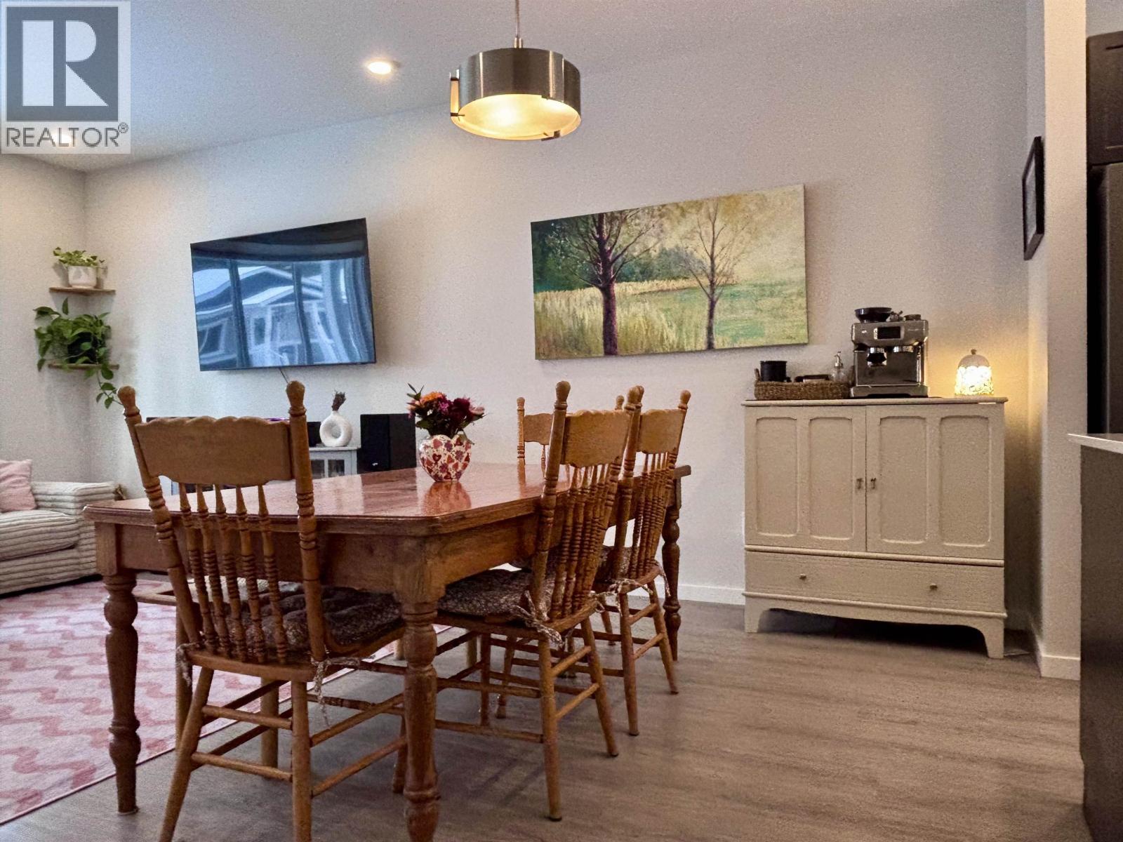 #9-4921 HALLIWELL Avenue, Terrace