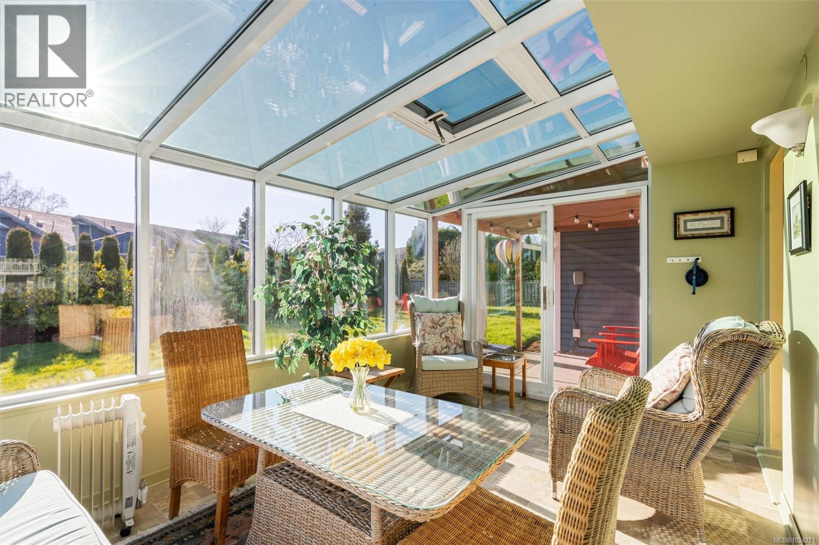 2617 Lancelot Pl, Central Saanich