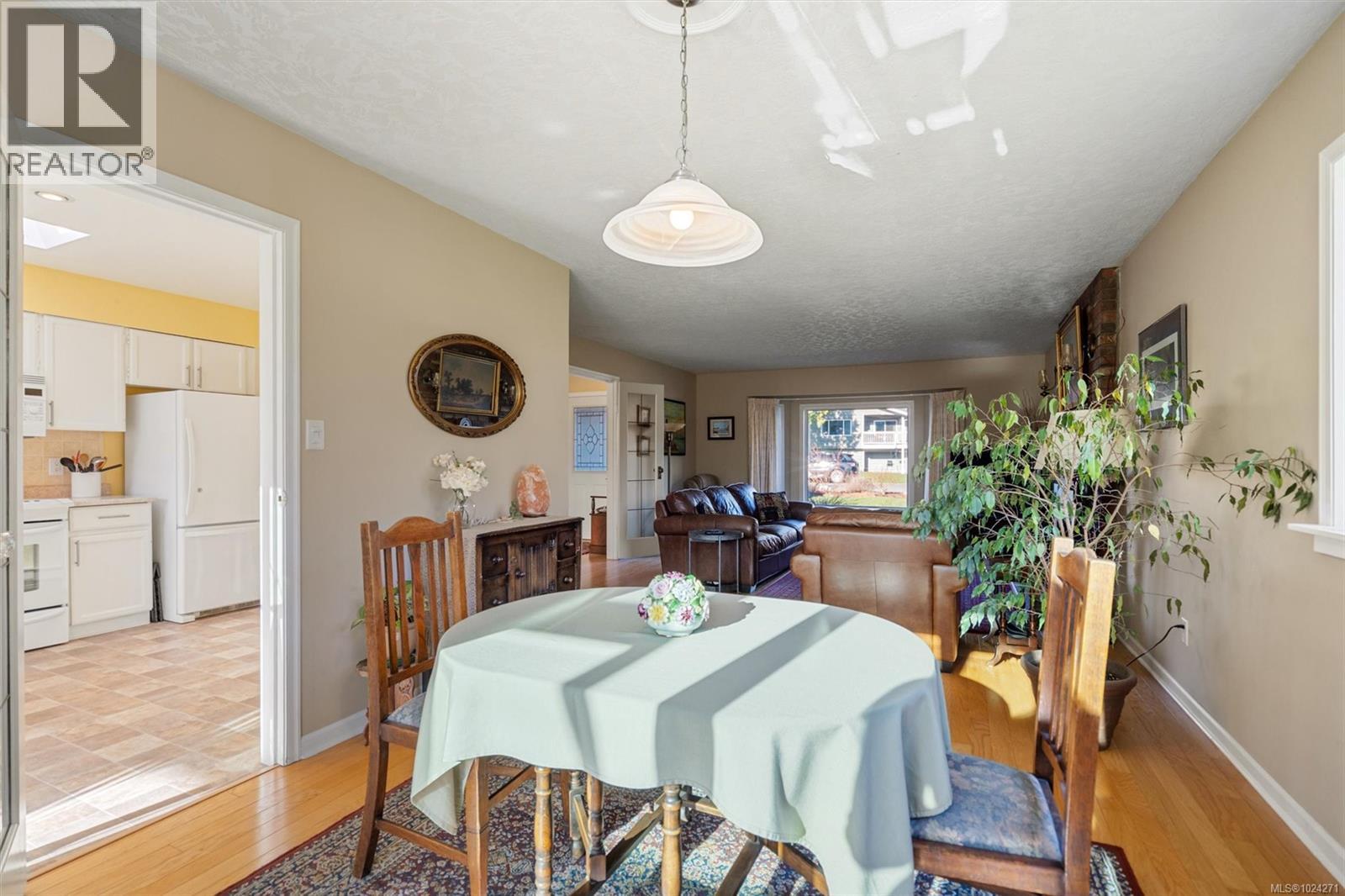 2617 Lancelot Pl, Central Saanich