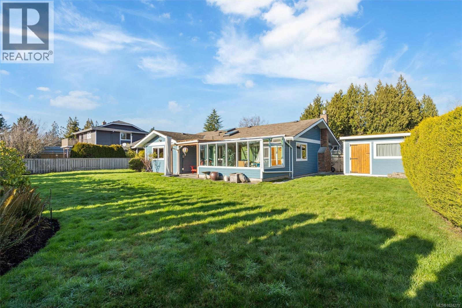 2617 Lancelot Pl, Central Saanich