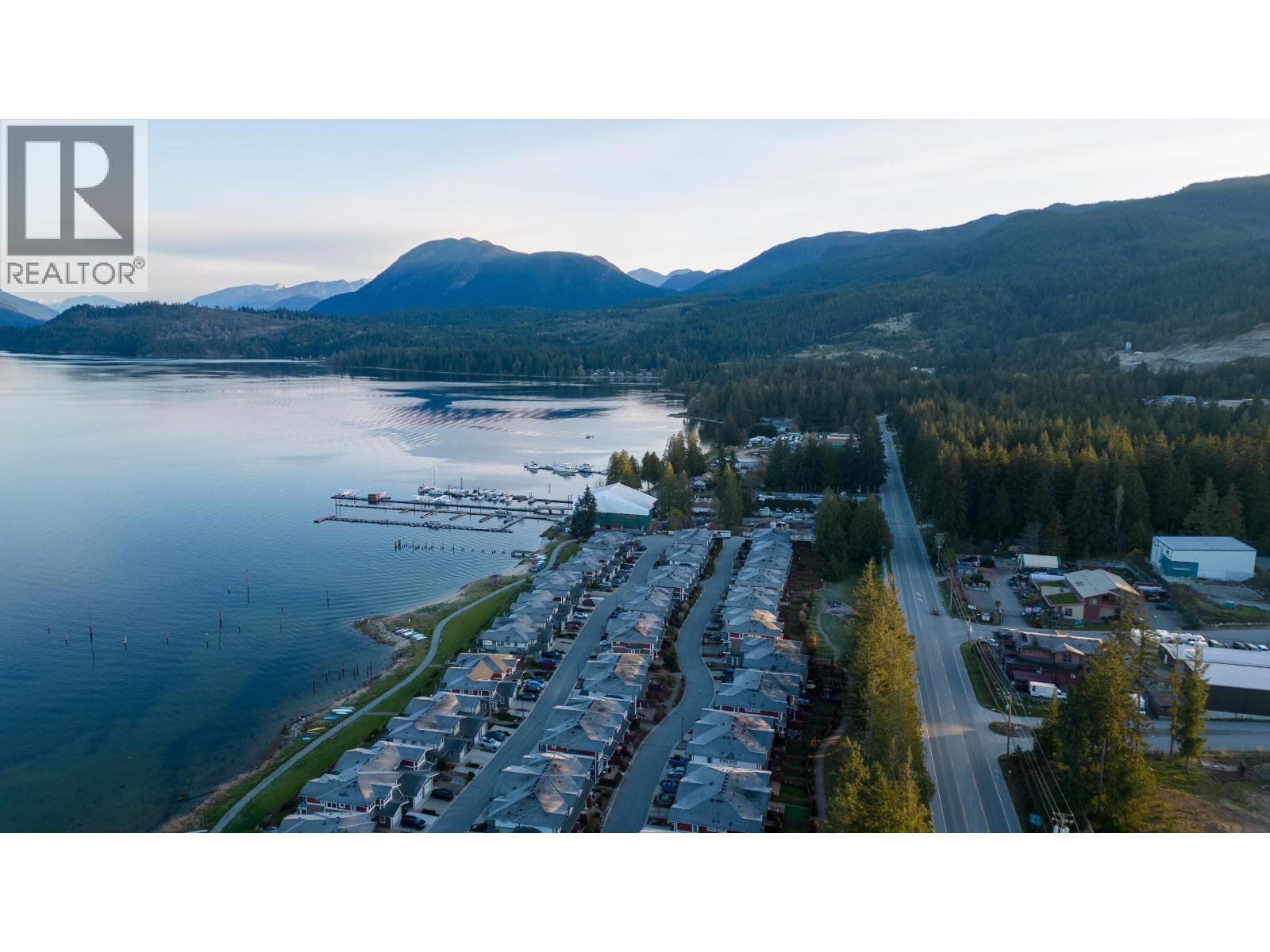 5591 DELTA ROAD, Sechelt