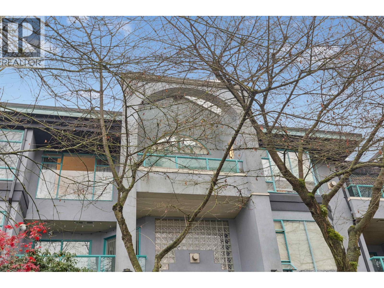 300 1966 COQUITLAM AVENUE, Port Coquitlam