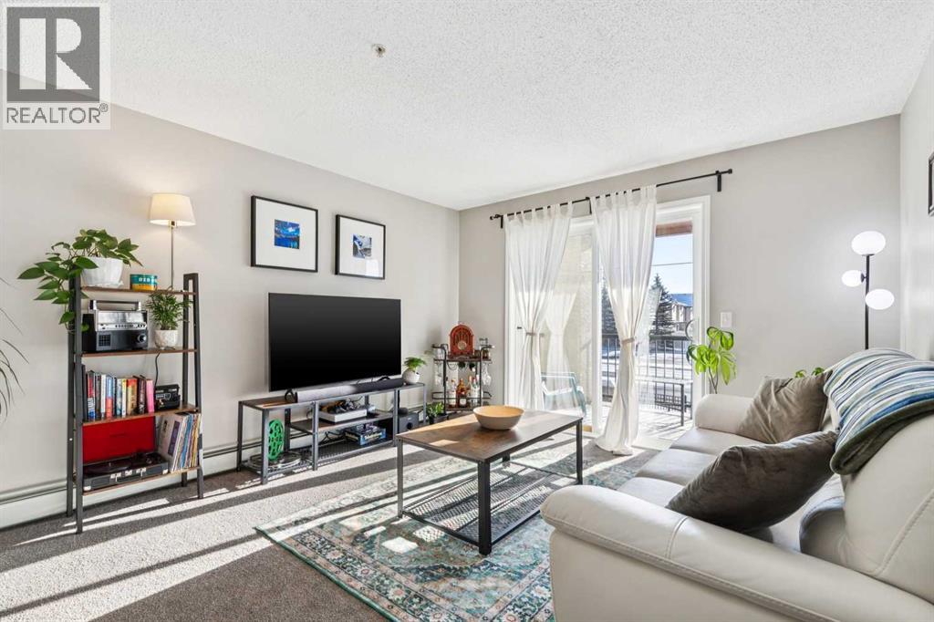 Single Family House for Sale in   Royal Birch Boulevard Royal Oak Calgary 