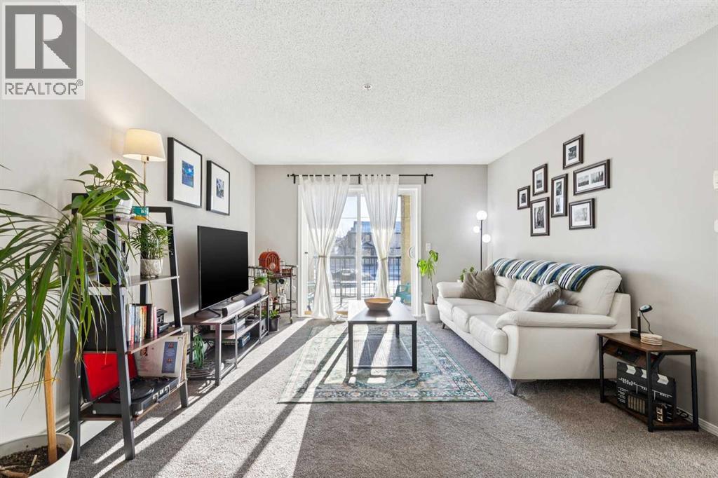 Single Family House for Sale in   Royal Birch Boulevard Royal Oak Calgary 