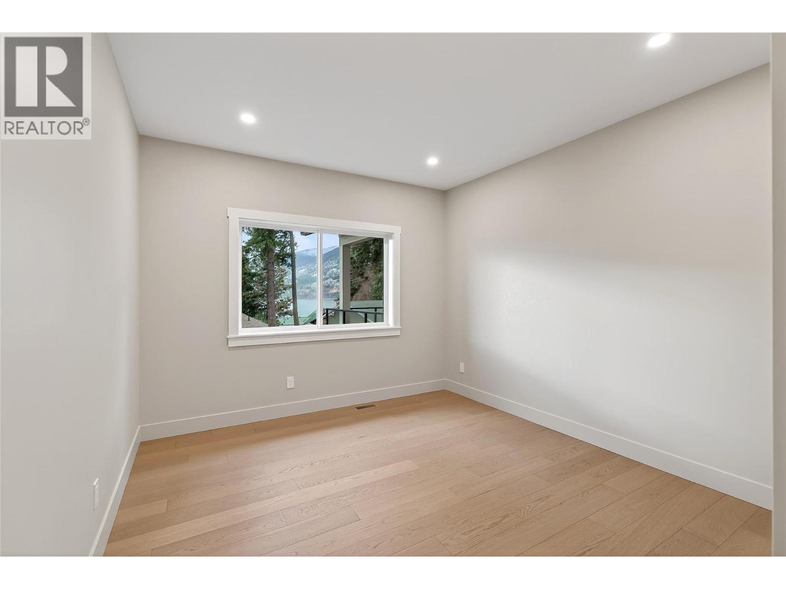 3682 Braelyn Road, Tappen