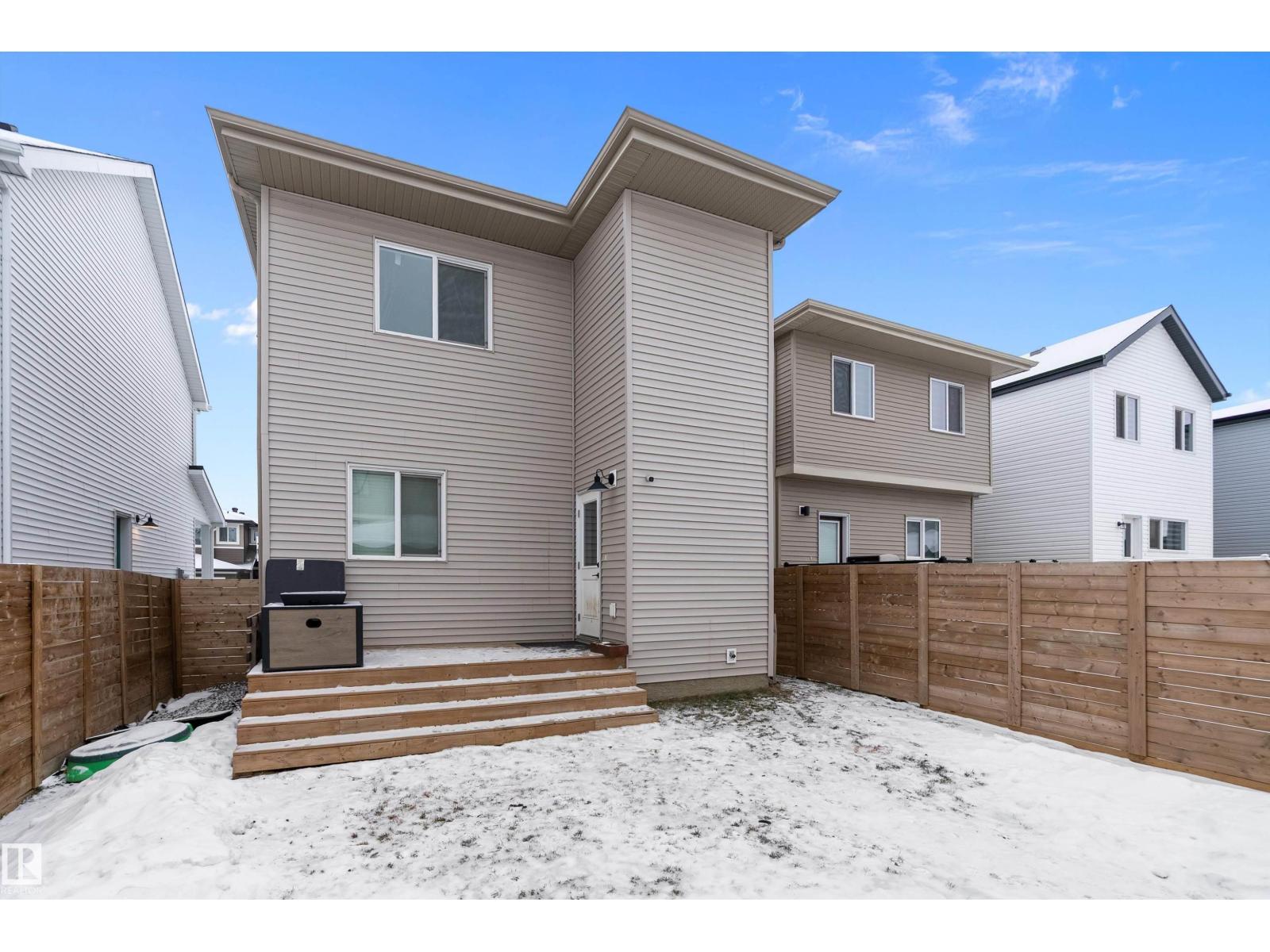 17 EMERALD WY, Spruce Grove