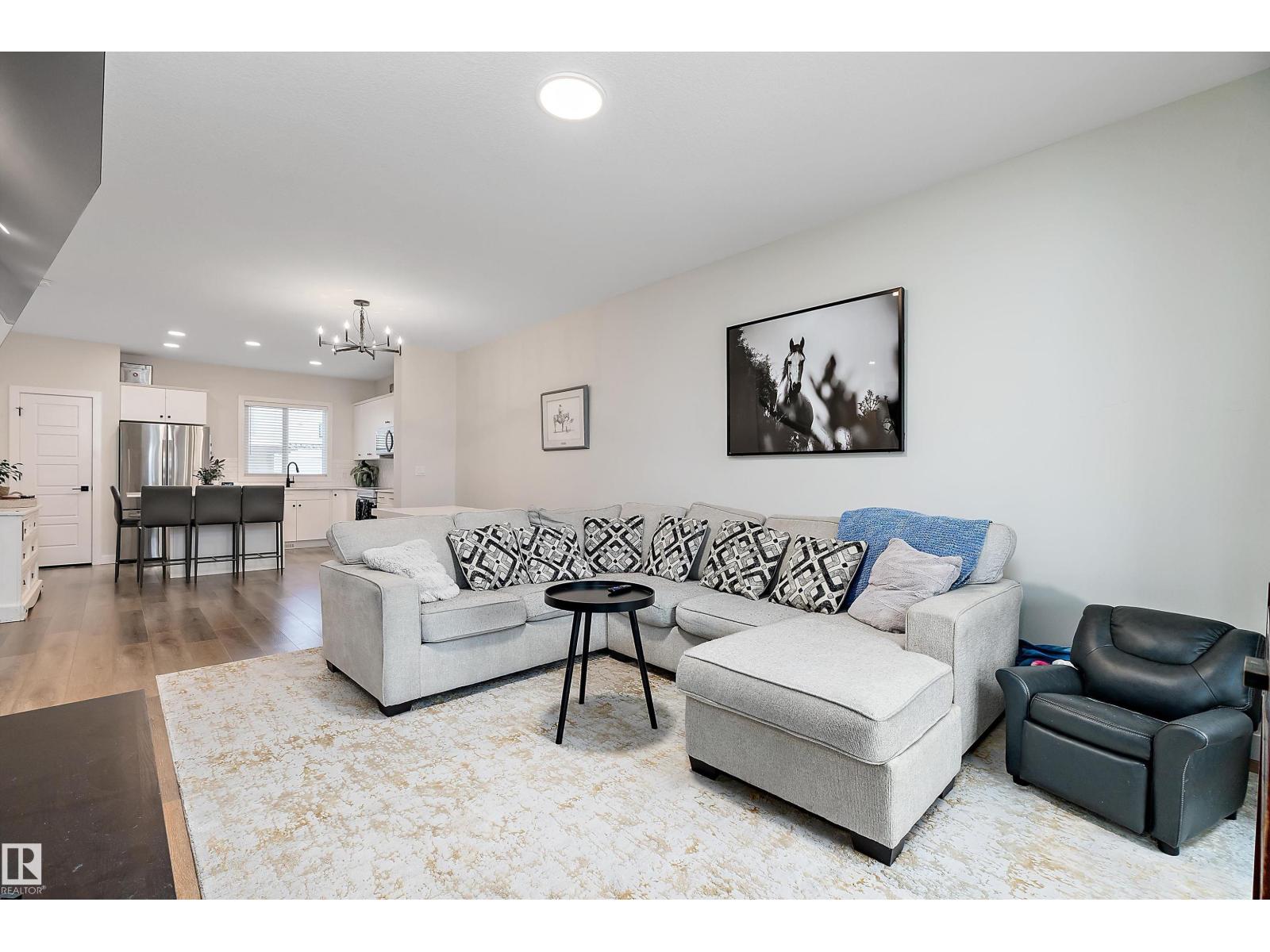 17 EMERALD WY, Spruce Grove