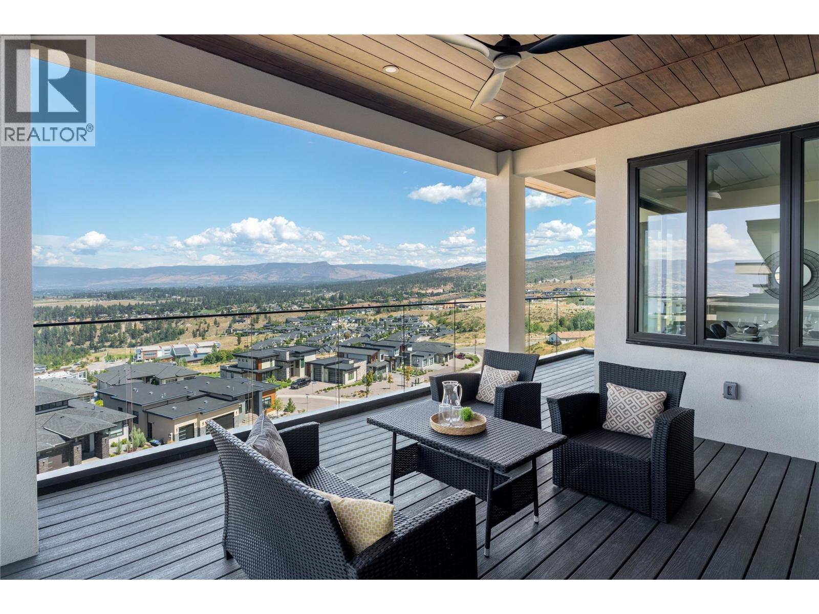  1016 EMSLIE Street, Kelowna