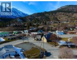 818 Main Street, Lillooet, BC V0K1V0 Photo 15