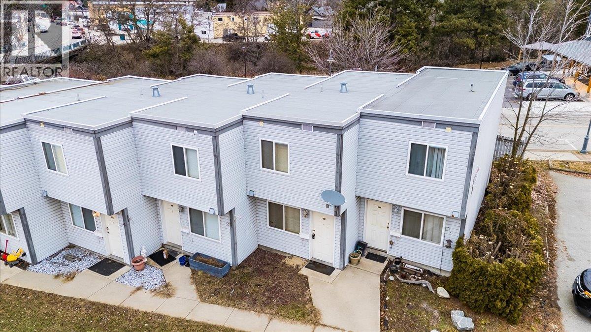 202 11TH Avenue Unit# 102, Castlegar