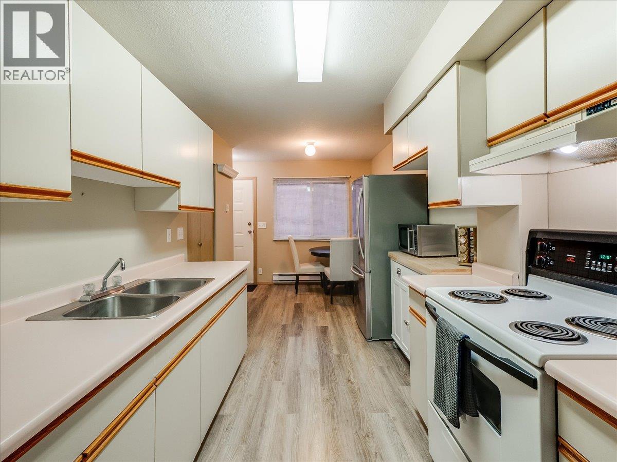 202 11TH Avenue Unit# 102, Castlegar