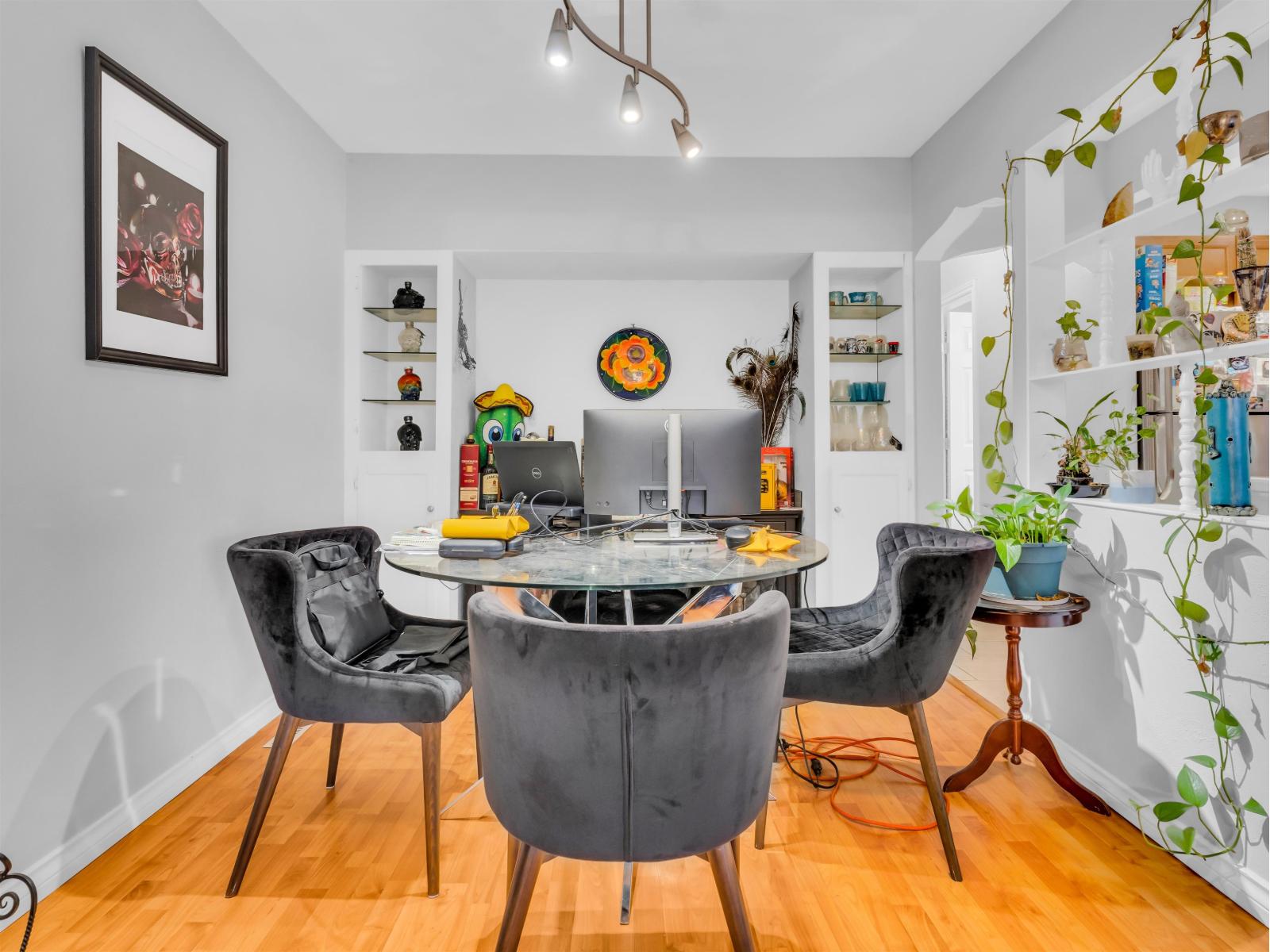 852 STEVENS STREET, White Rock