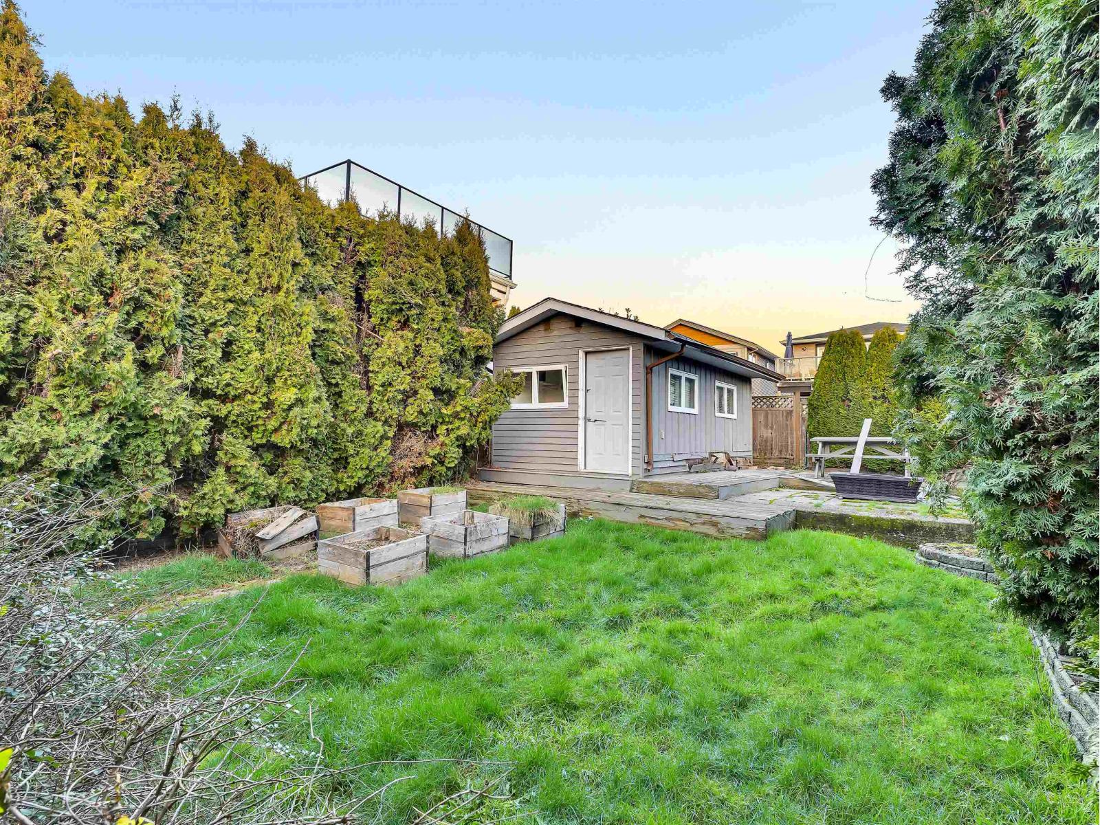 852 STEVENS STREET, White Rock