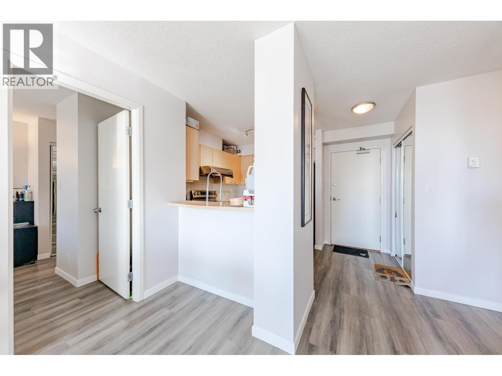 #708-8180 GRANVILLE Avenue, Richmond