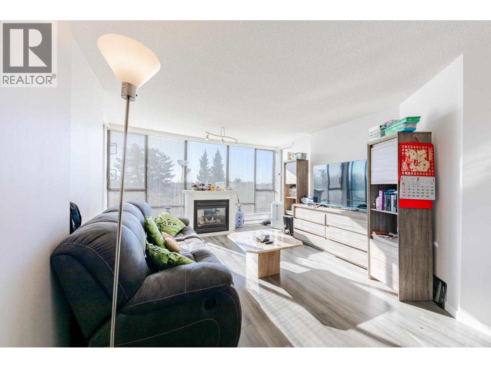 #708-8180 GRANVILLE Avenue, Richmond