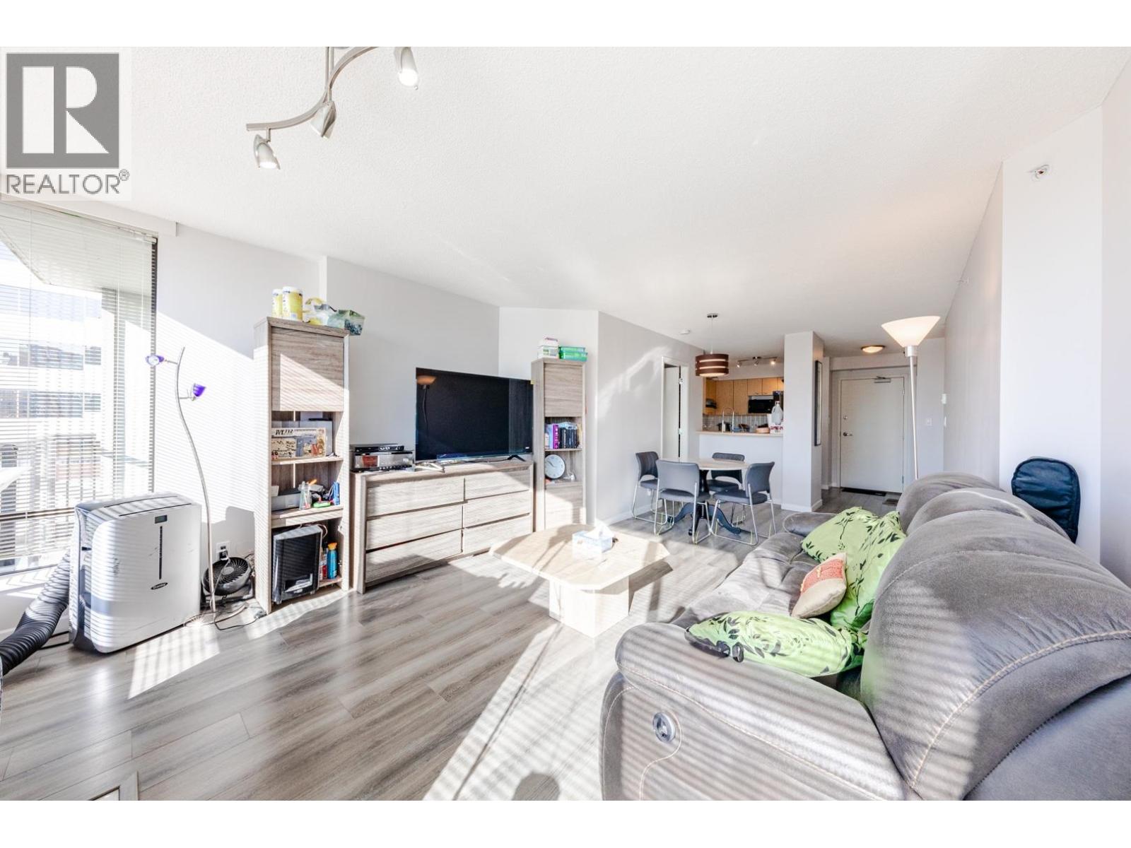 #708-8180 GRANVILLE Avenue, Richmond