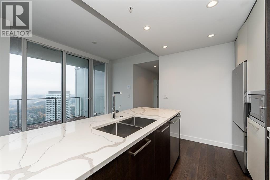 4601 567 CLARKE ROAD, Coquitlam