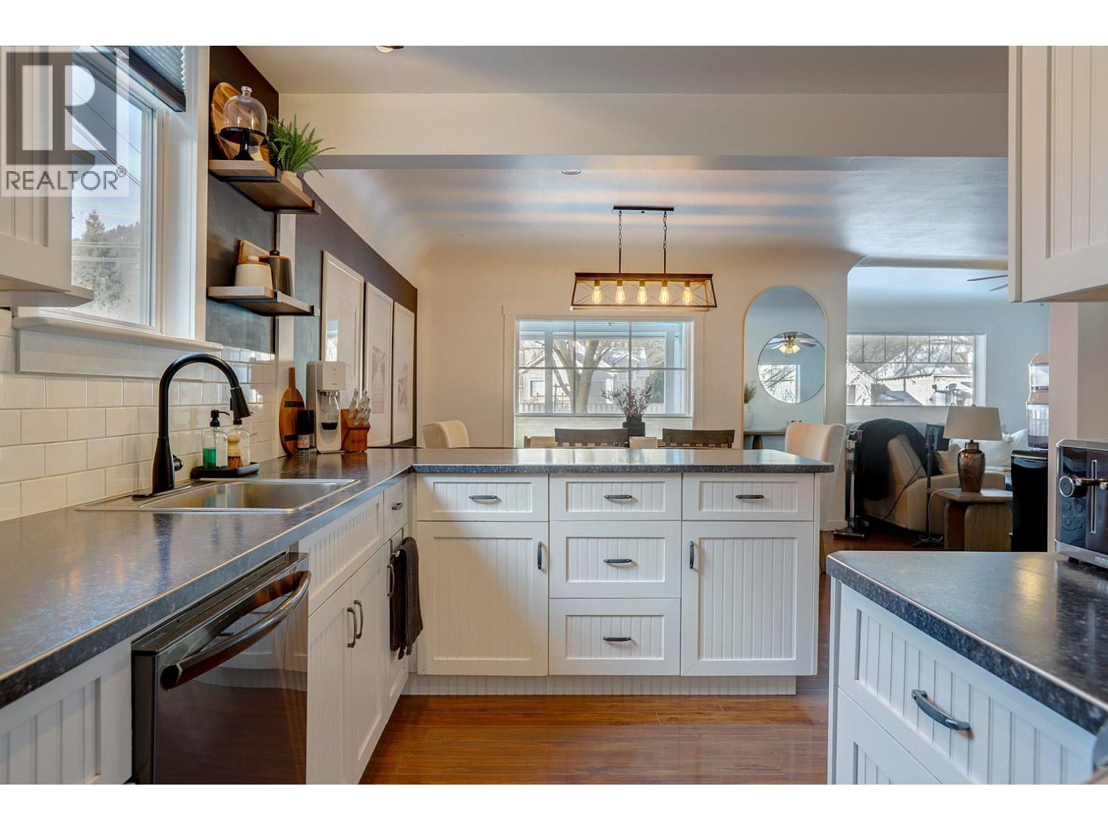 2245 Shuswap Avenue, Lumby