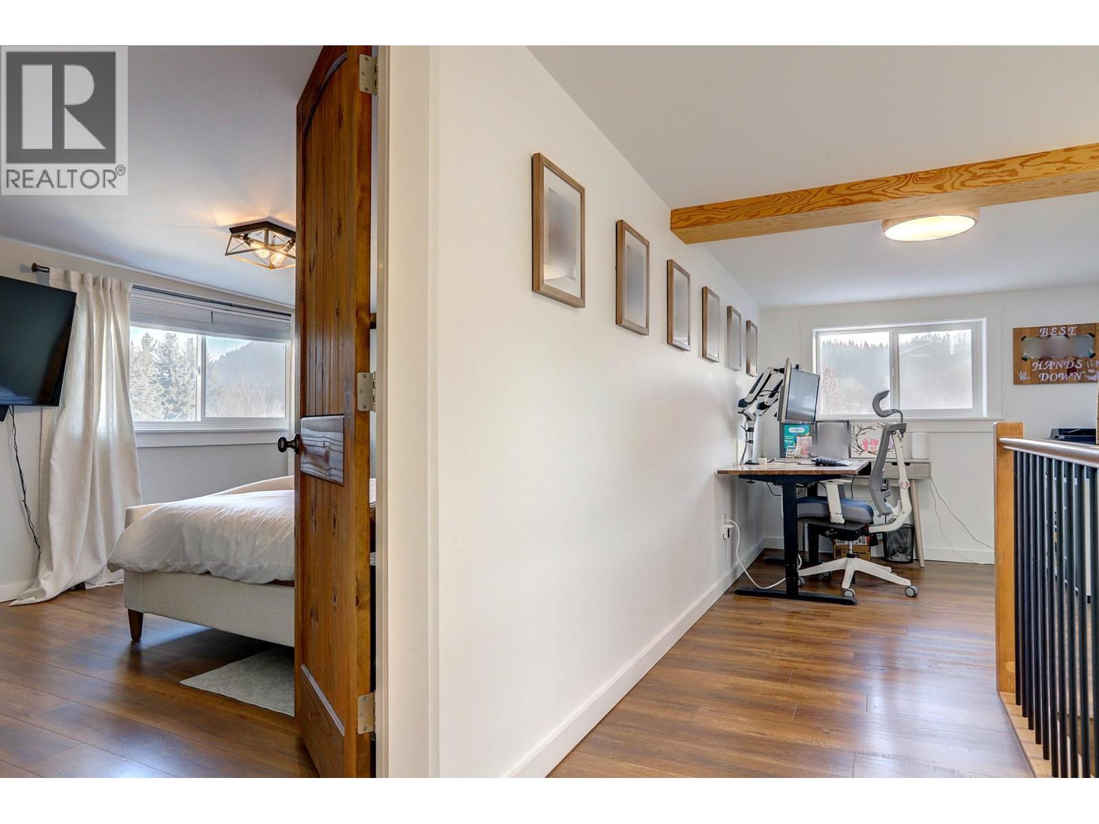 2245 Shuswap Avenue, Lumby