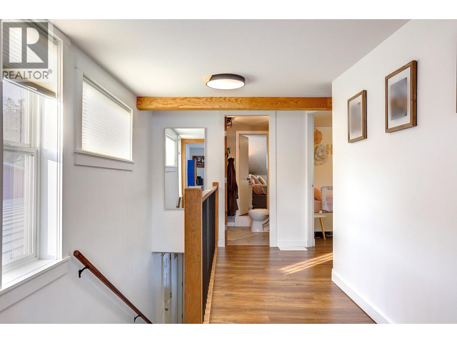 2245 Shuswap Avenue, Lumby