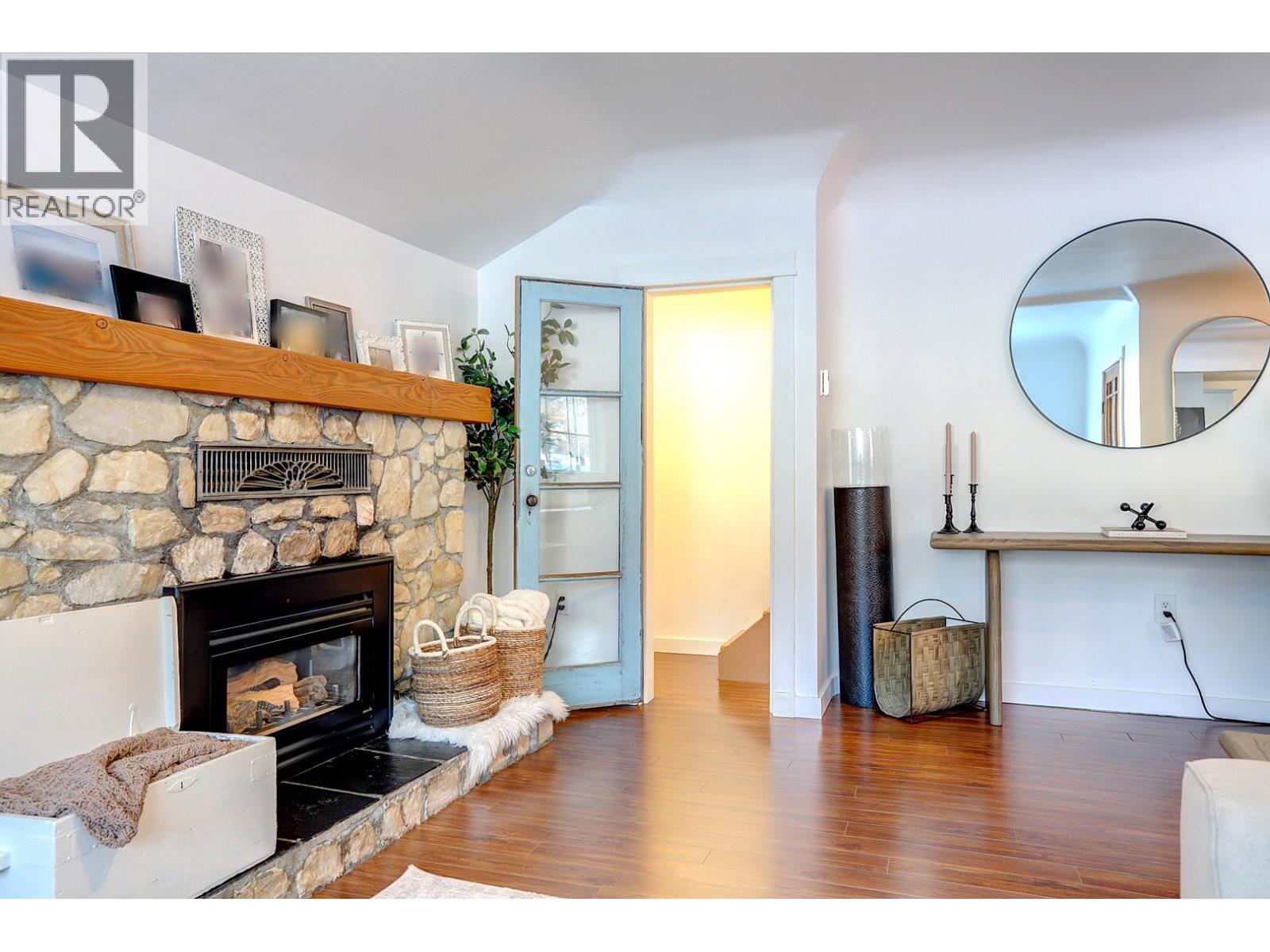 2245 Shuswap Avenue, Lumby