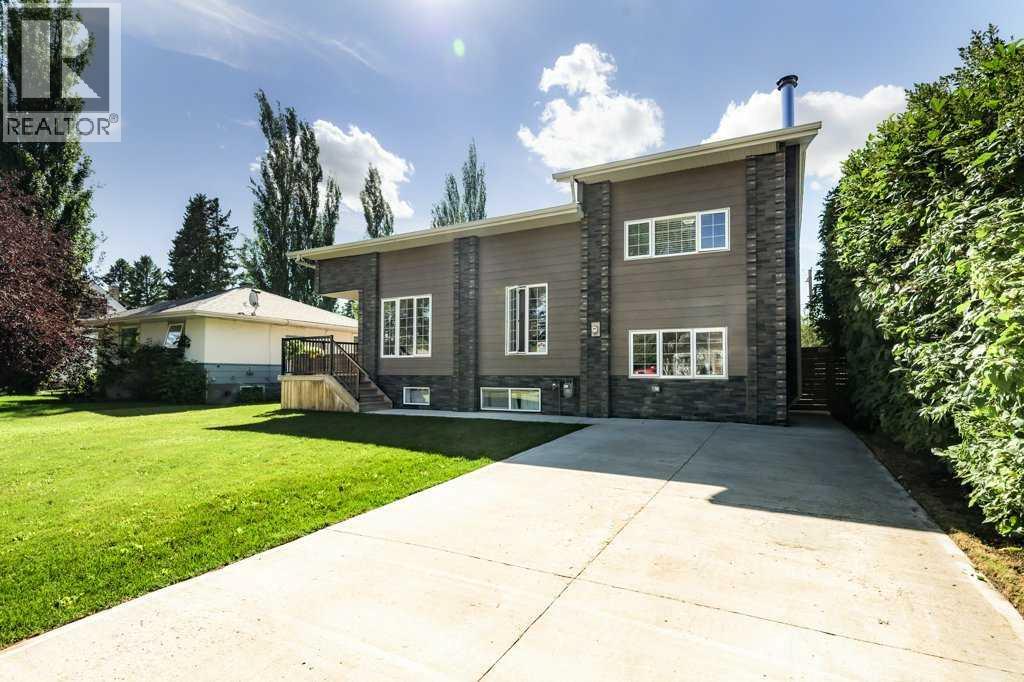 5238 52 Street, Lacombe