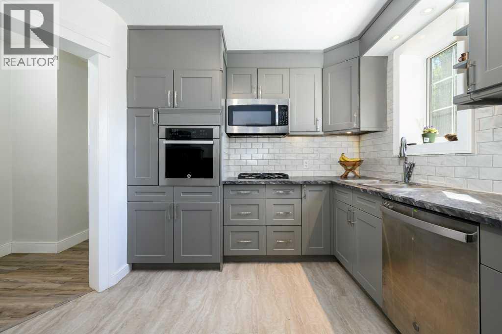 5238 52 Street, Lacombe