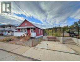 27 Fenchurch Avenue, Princeton