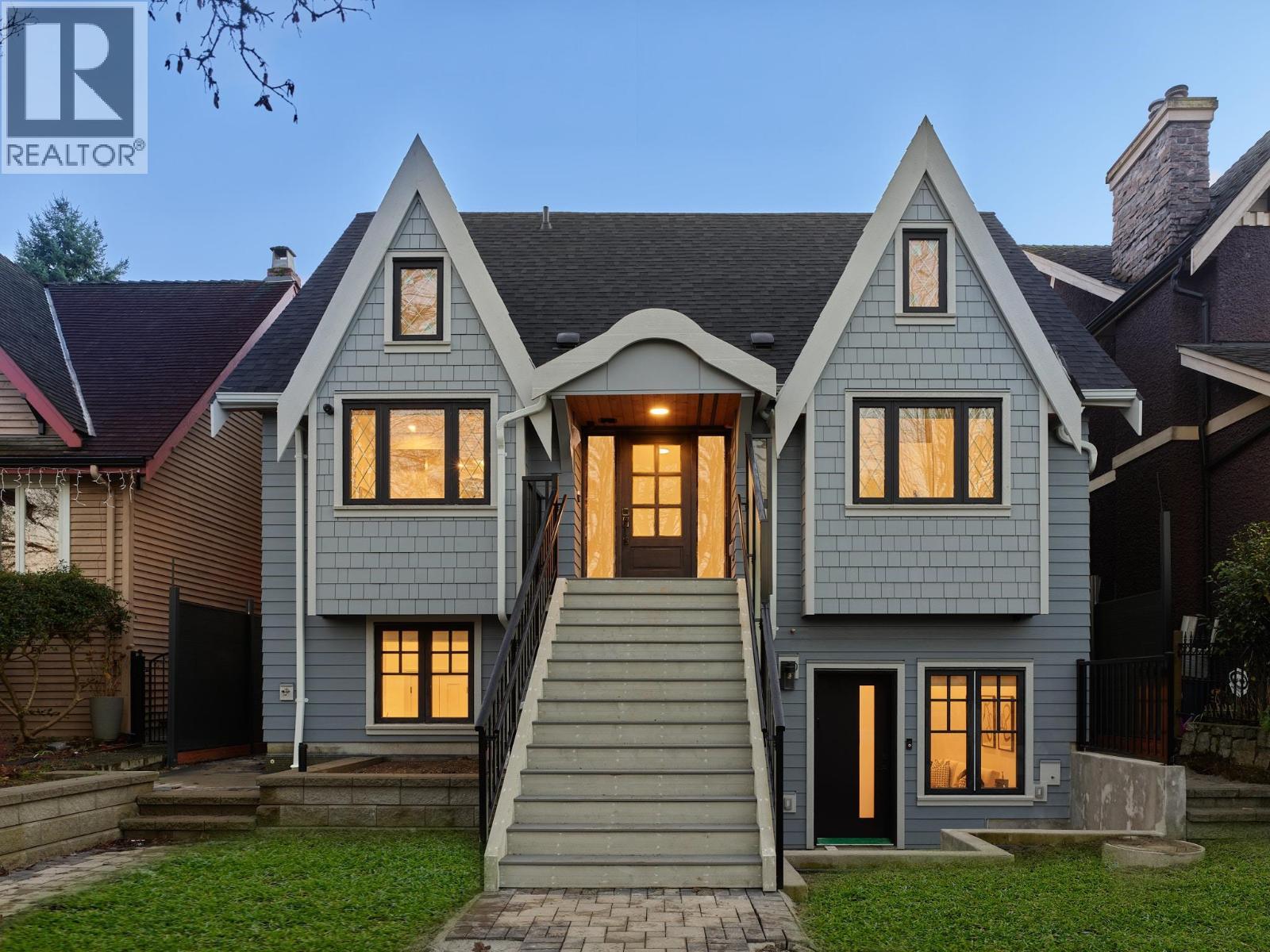 2540 GRANT STREET, Vancouver