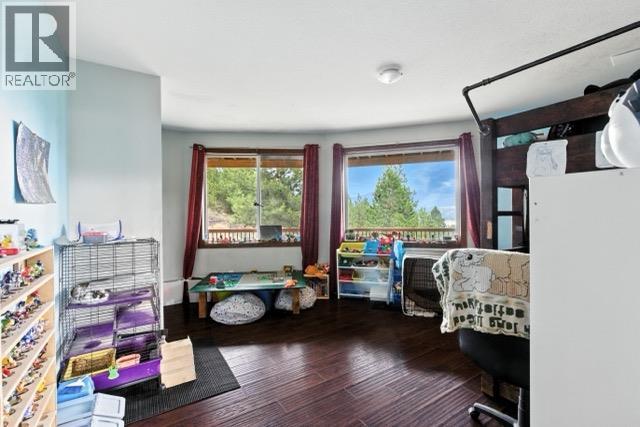 4377 Shuswap Road - 22