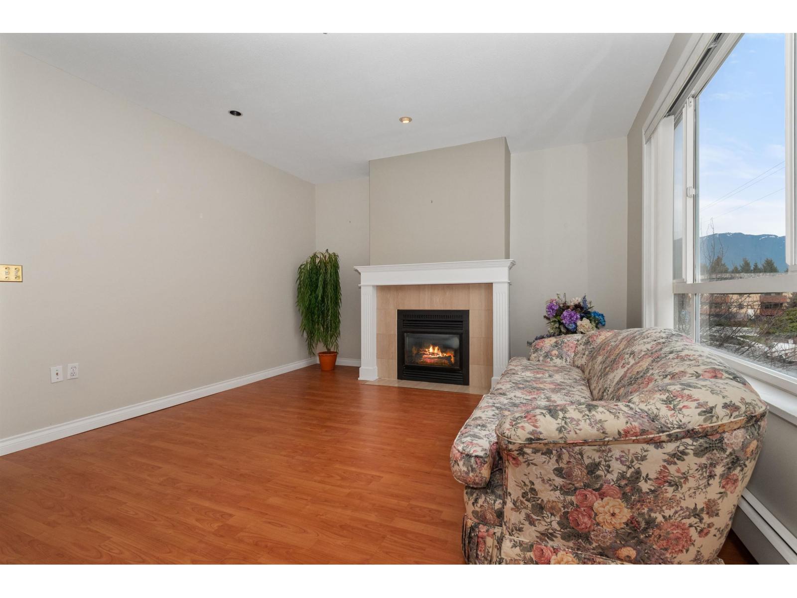 203 45770 SPADINA AVENUE, Chilliwack Downtown, Chilliwack