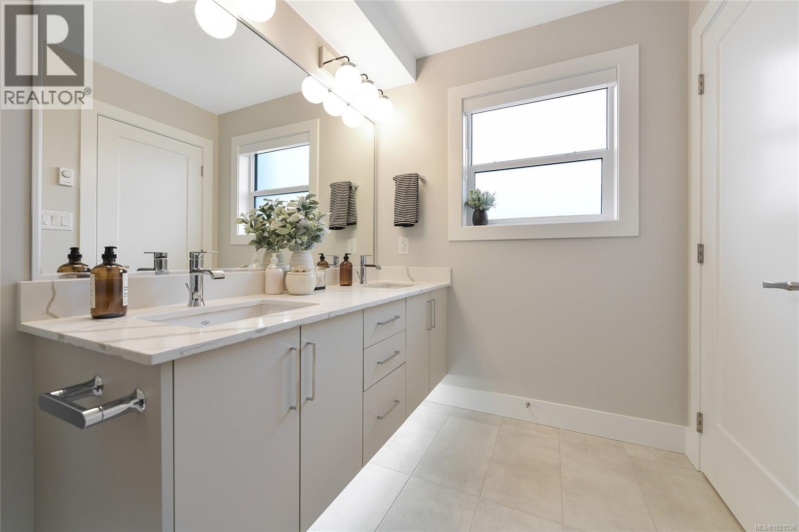 114 2950 Constellation Ave, Langford