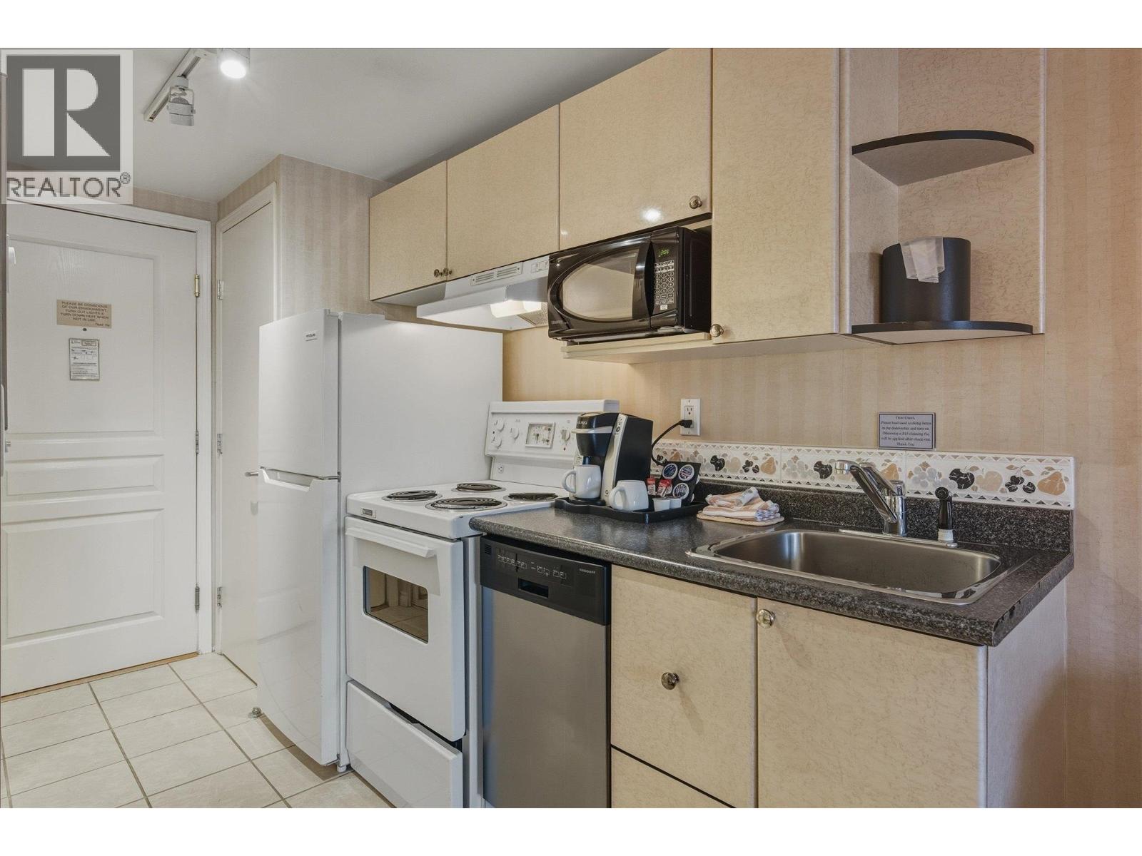 203 4319 MAIN STREET, Whistler