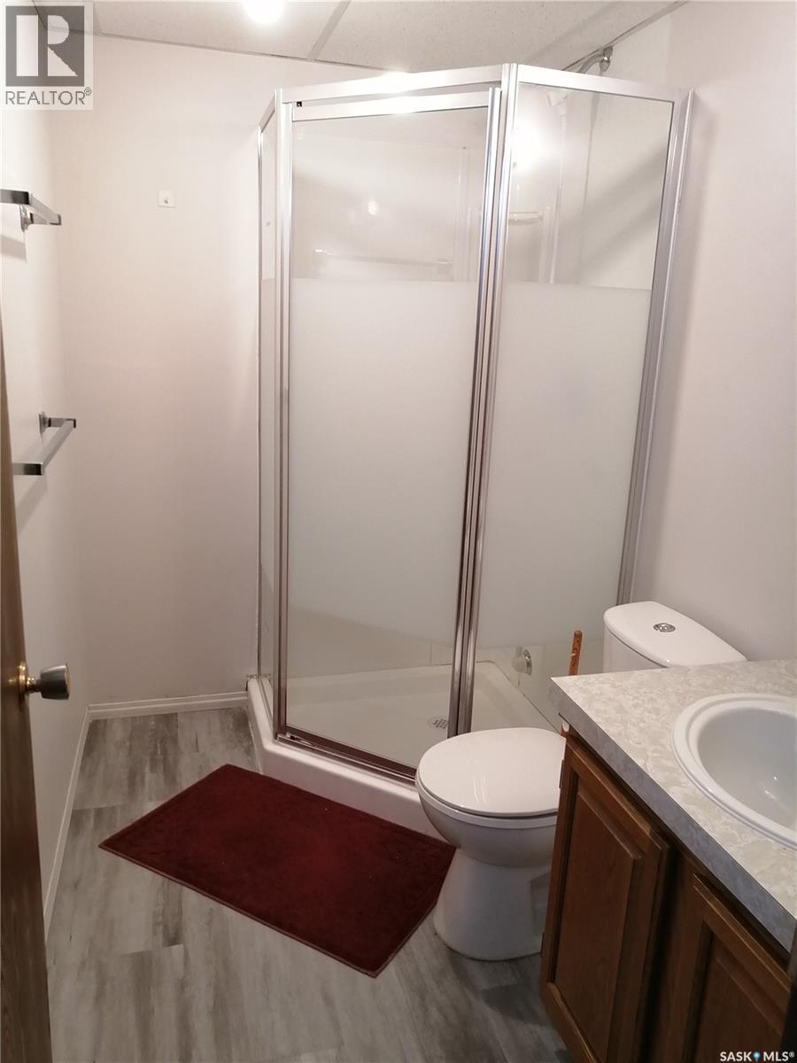 144 2ND STREET W - 10